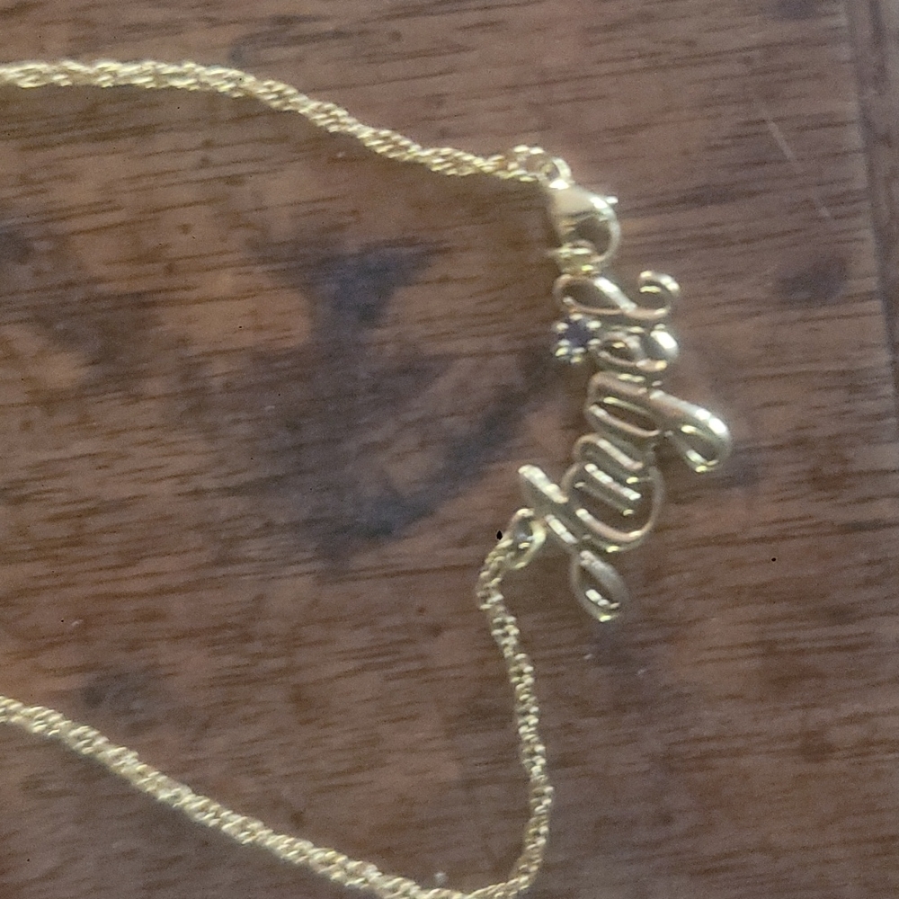 Angel nameplate ankle bracelet with gem gold tone